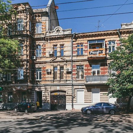 Elementary Hostel Odessa Exteriör bild